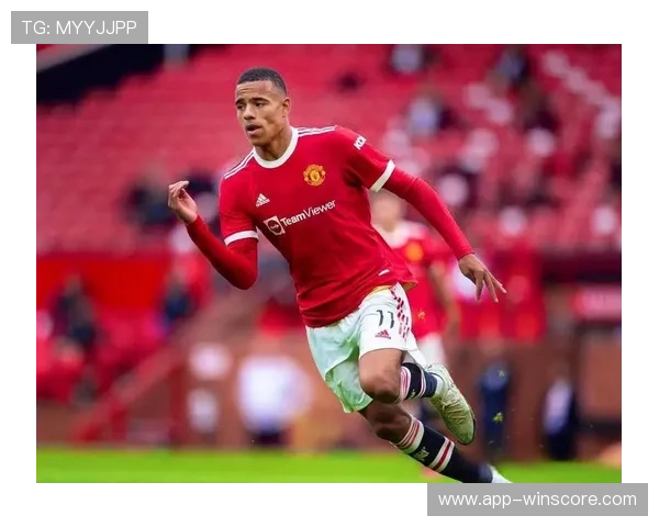 格林伍德轻巧挑射：24岁前锋21轮14球领跑射手榜